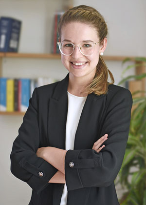 Dr. Melanie Mair